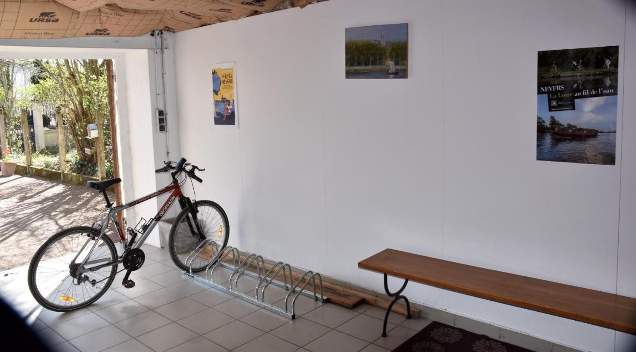 Chambre D'Hotes Le Cadran Des Chauvelles Nevers Exterior foto