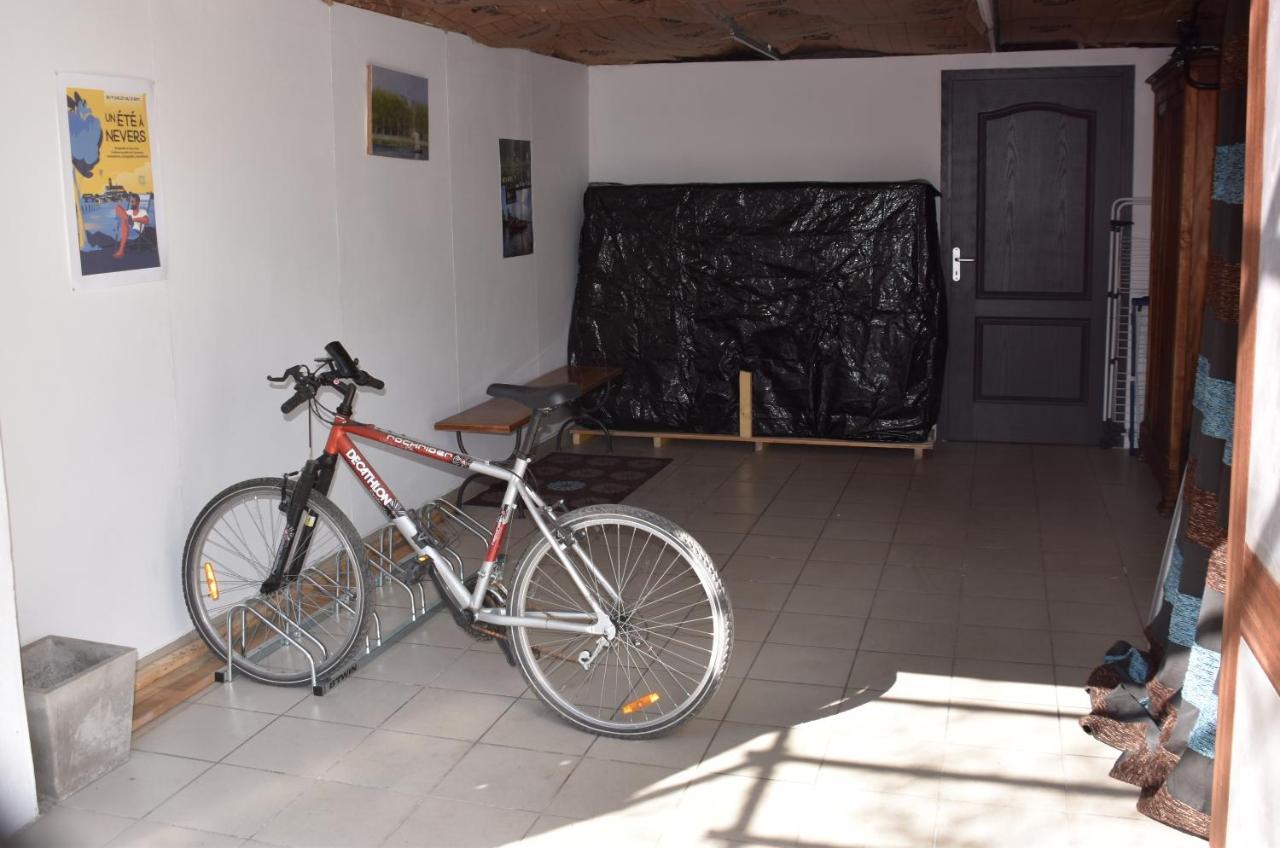 Chambre D'Hotes Le Cadran Des Chauvelles Nevers Exterior foto