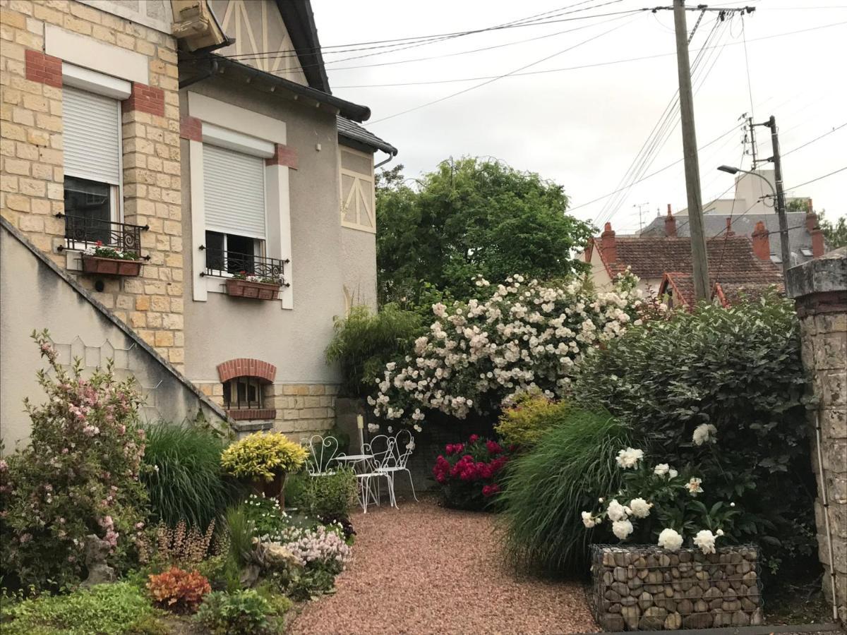Chambre D'Hotes Le Cadran Des Chauvelles Nevers Exterior foto