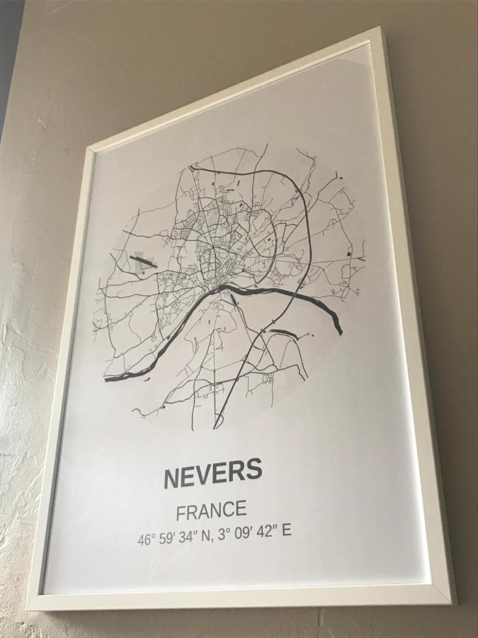 Chambre D'Hotes Le Cadran Des Chauvelles Nevers Exterior foto
