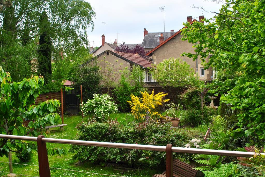 Chambre D'Hotes Le Cadran Des Chauvelles Nevers Exterior foto