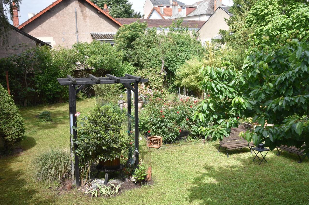 Chambre D'Hotes Le Cadran Des Chauvelles Nevers Exterior foto